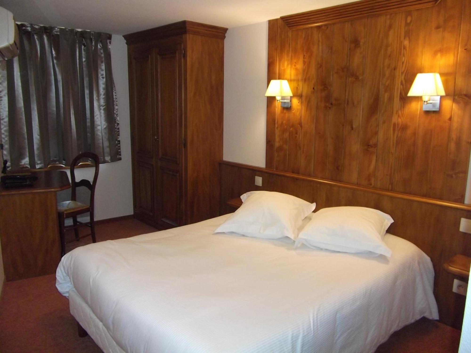 Logis Hotel De La Cloche Obernai Exterior foto